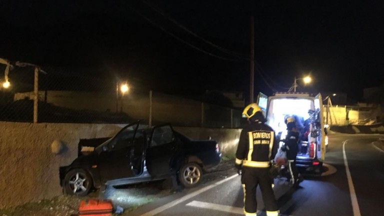 Auto fährt gegen Wand – 1 Schwerverletzte in La Aldea