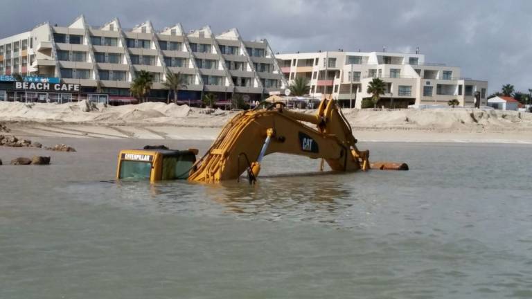 Nach Renovierung: Qualität von Playa de El Catillo unzumutbar für Caleta de Fuste