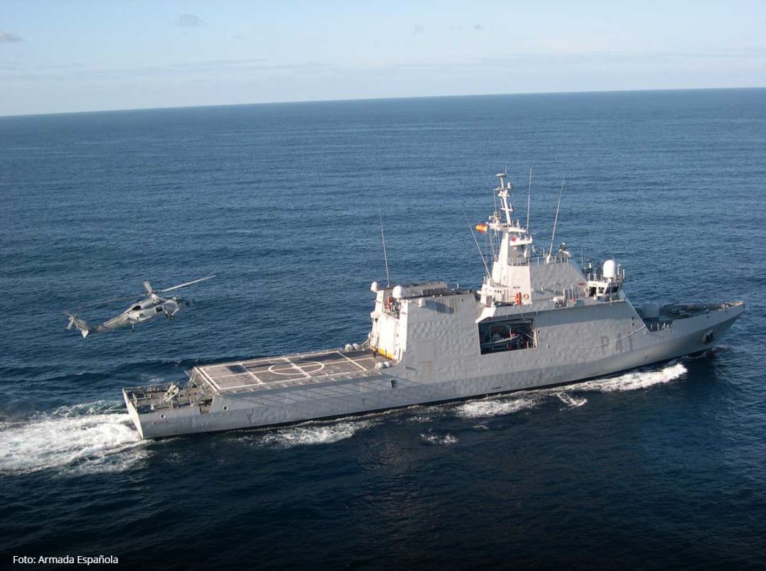Hochseekreuzer Meteoro aus Las Palmas im Anti-Pirateneinsatz vor Somalia