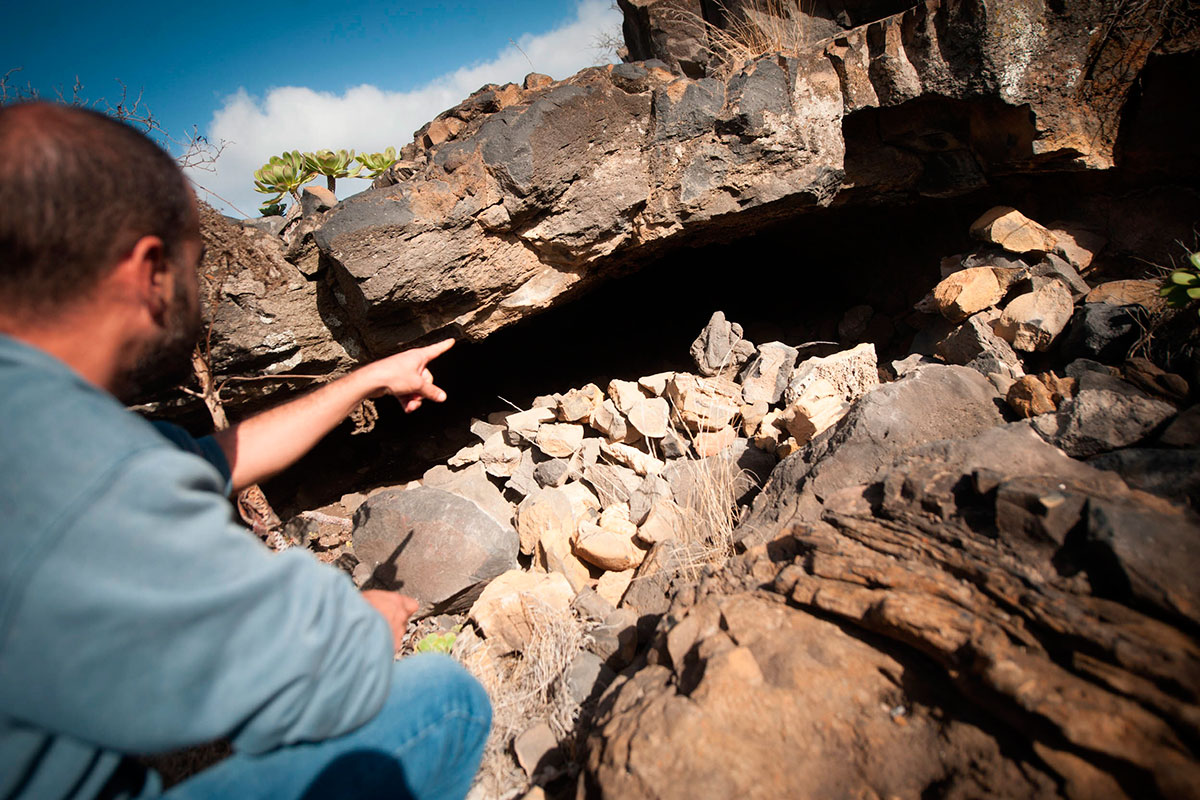 Überreste von bestatteten Guanchen-Babys in Höhle entdeckt