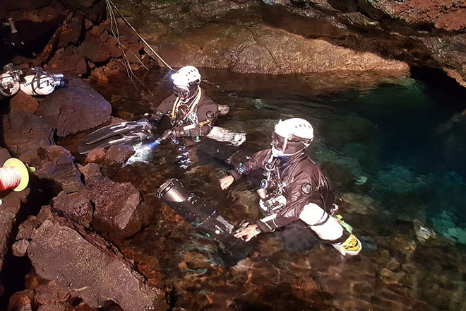 Atlantis-Höhle auf Lanzarote nach 32 Jahren wieder bis Ende durchtaucht
