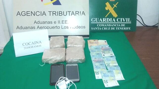 Wieder kiloweise Kokain bei Fluggast am Flughafen Tenerife Norte entdeckt
