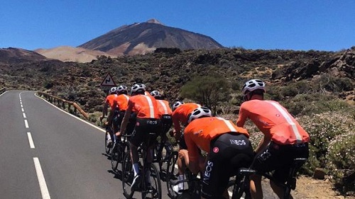 Profiradrennfahrer aus England trainieren auf Teneriffa