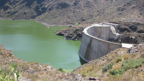 Die großen Stauseen auf Gran Canaria sind nahezu leer