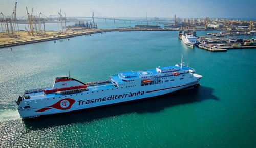 Naviera Armas stellt ihr neues Schiff auf der Linie Cádiz-Canarias vor