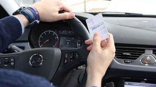 Personen mit britischem Führerschein können nur noch 30 Tage umtauschen