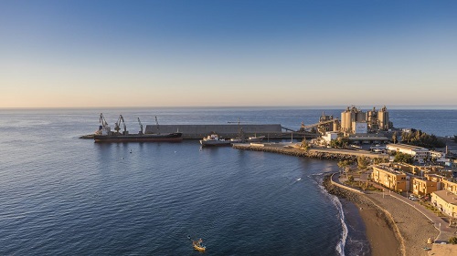 Zementwerk CEISA möchte den Hafen von El Pajar weiterhin nutzen