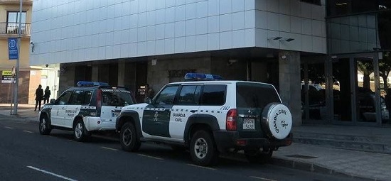 Firmenwagen mit 27.000 Euro Bargeld gestohlen – Täter verhaftet