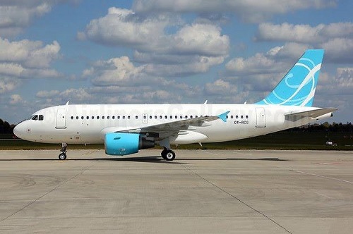 “Lattitude The Canarian Airline” – erste A319 in Firmenfarben lackiert