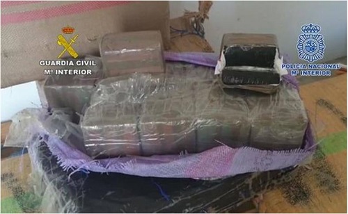 Illegale Einwanderer hatten 263kg Haschisch im Boot Illegale Einwanderer hatten 263kg Haschisch im Boot