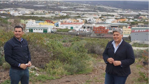 Los Llanos stellt Grundstück für Bau öffentlicher Wohnungen zur Verfügung