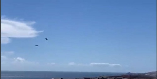 F-18 über Gran Canaria zum Tag des Militärs