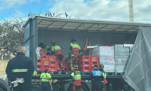 Verschüttete Lkw-Ladung behindert Verkehr in Hauptstadt